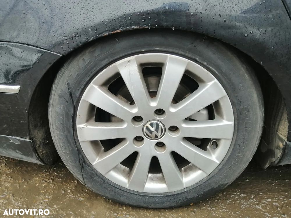 Dezmembrez Volkswagen Passat B6 Variant (3C2) 2.0 TDI BKP 2007 - 5
