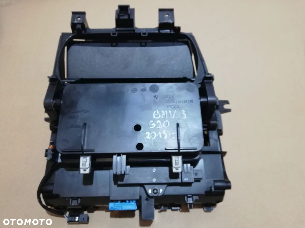 BMW G20 G21 SCHOWEK TUNELU ANGLIK 187013 - 2