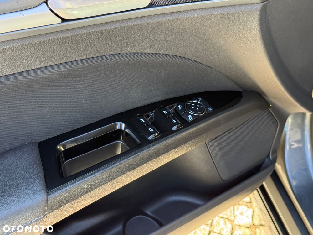 Ford Mondeo 2.0 TDCi Titanium - 25
