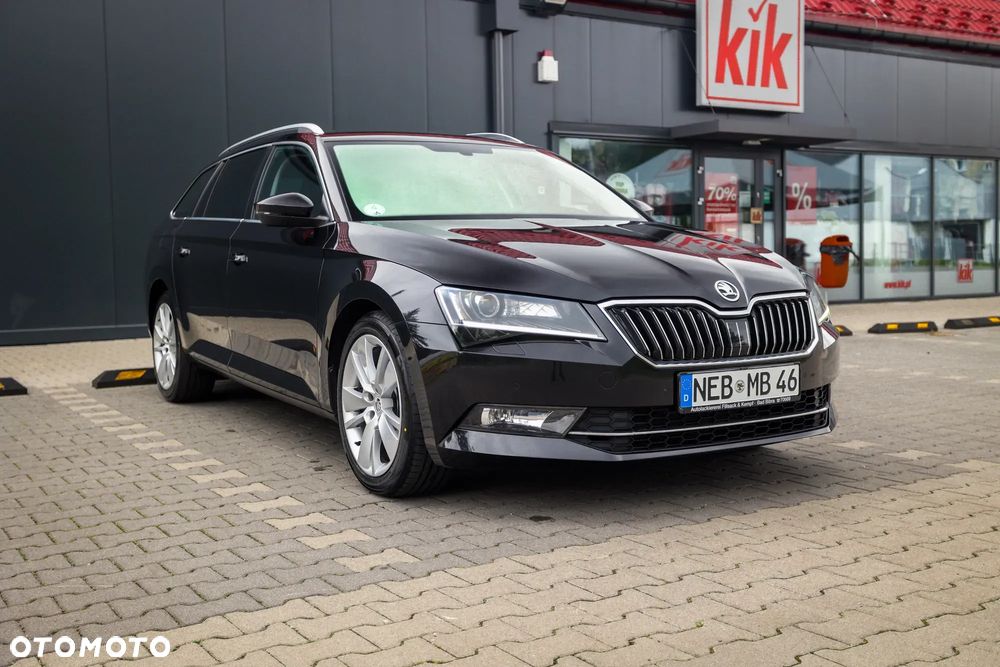 Skoda Superb 2.0 TDI 4x4 DSG Premium Edition - 8