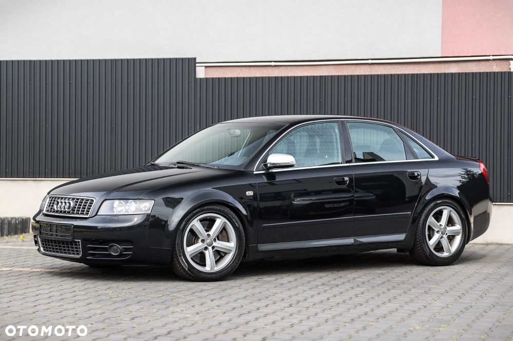 Audi RS4 Limousine - 10