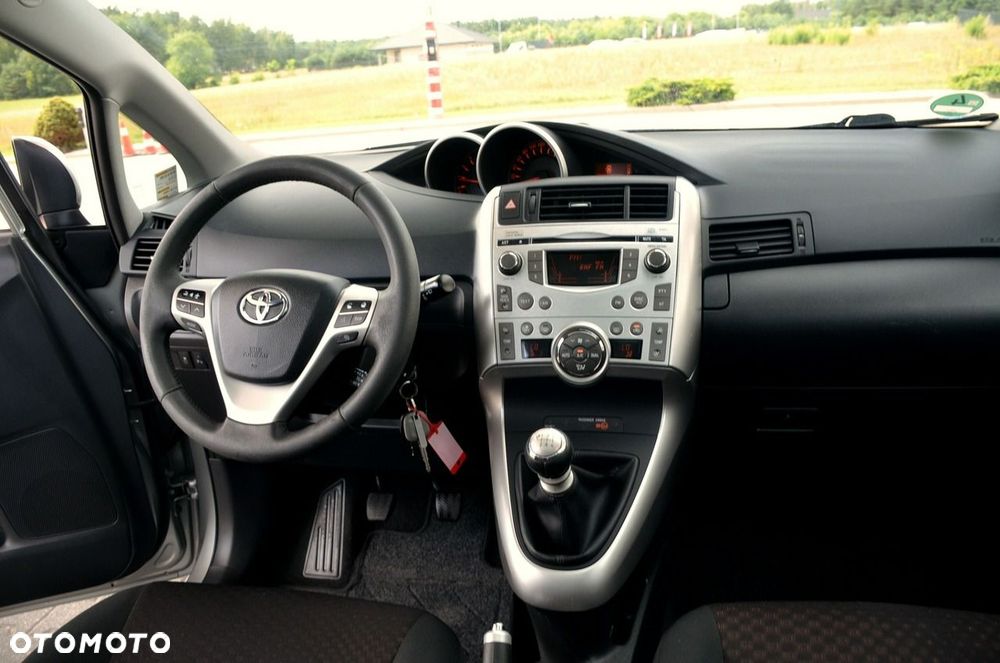 Toyota Verso - 16