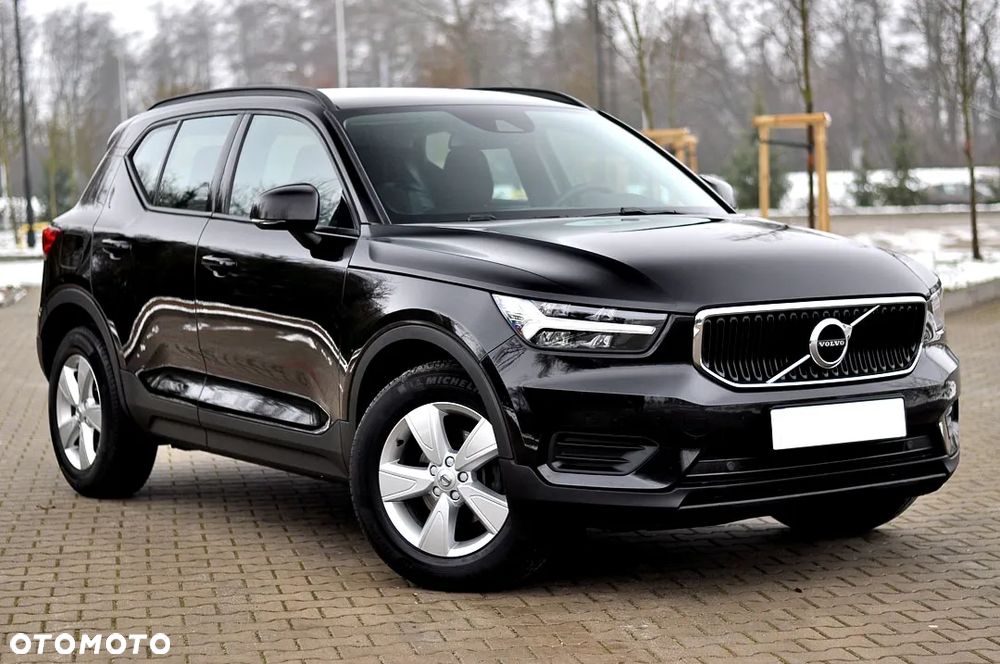 Volvo XC 40 T2 Momentum Pro - 3
