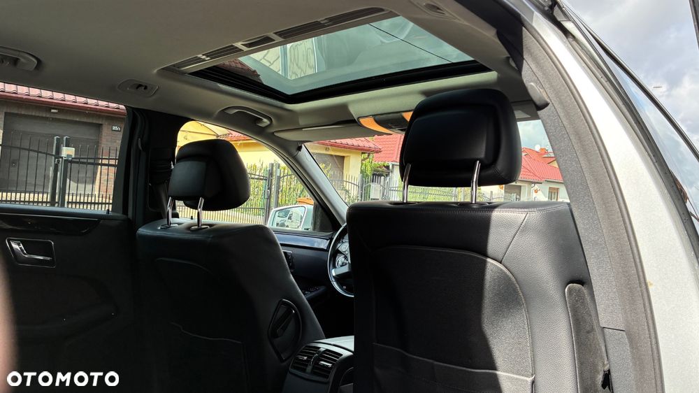 Mercedes-Benz Klasa E 250 T CGI BlueEFFICIENCY Automatik Avantgarde - 8