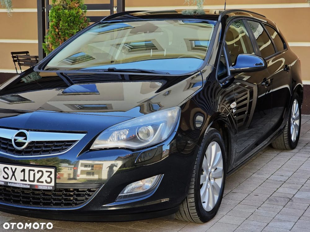 Opel Astra 1.6 Turbo 150 Jahre - 19