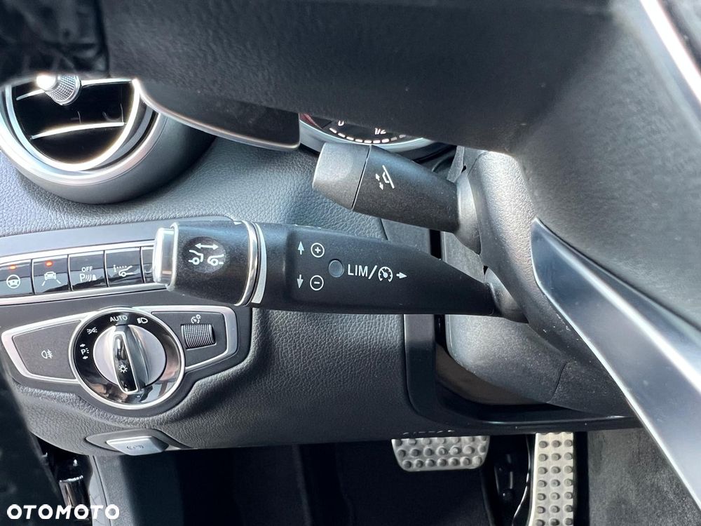 Mercedes-Benz Klasa C 250 (BlueTEC) d 7G-TRONIC AMG Line - 28