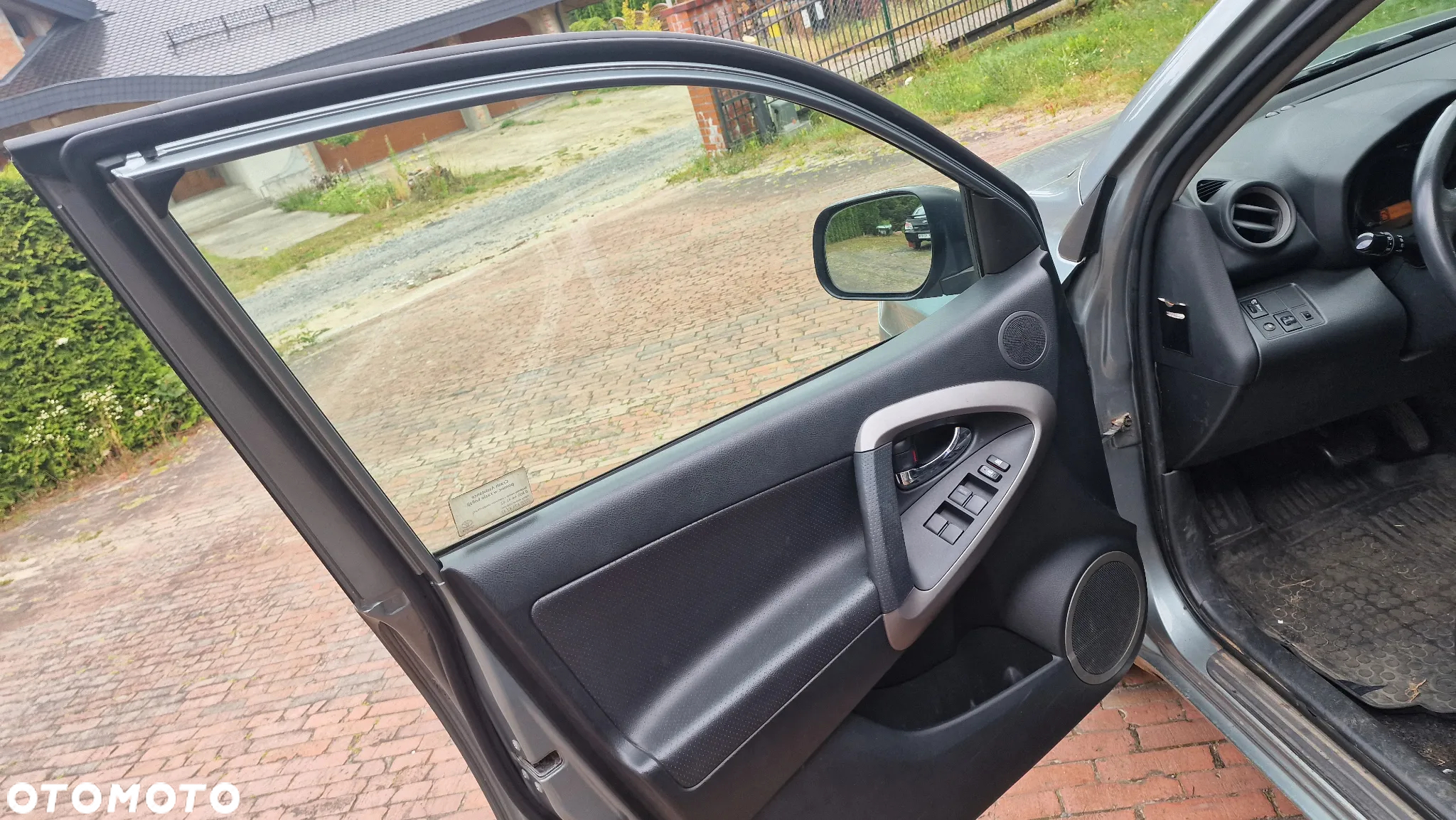 Toyota RAV4 2.0 VVT-i Premium - 19