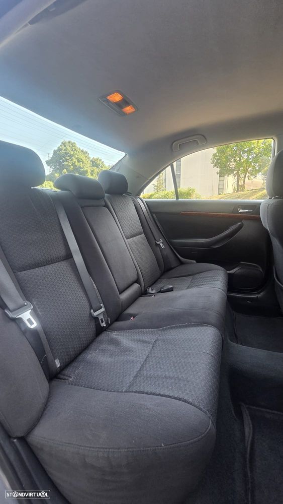 Toyota Avensis SD 1.6 VVT-i - 8