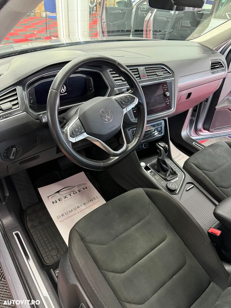 Volkswagen Tiguan 2.0 TDI 4Mot DSG Elegance - 11