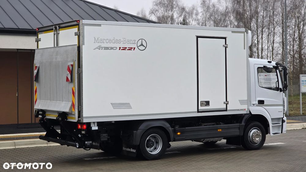 Mercedes-Benz ATEGO 1221❗️ / WINDA BAR 1000KG / CHŁODNIA - MROŹNIA / ZASILANIE 230V / TEMPOMAT / ZABUDOWA IGLOOCAR / AGREGAT CARRIER SUPRA 550 / AUTOMAT / BLOKADA MOSTU / SALON POLSKA / PIERWSZY WŁASCICIEL  ❗️ - 22