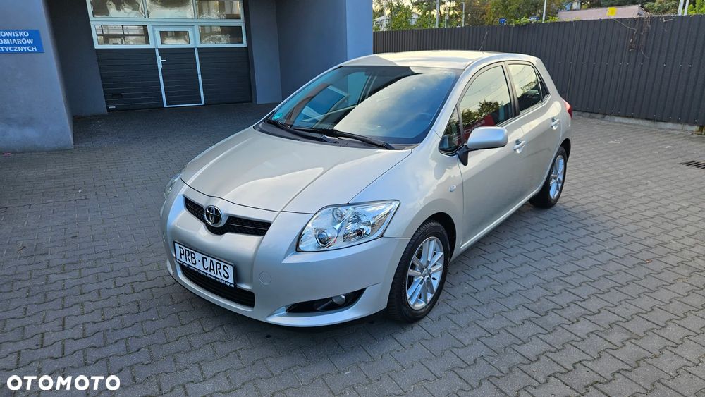 Toyota Auris - 2