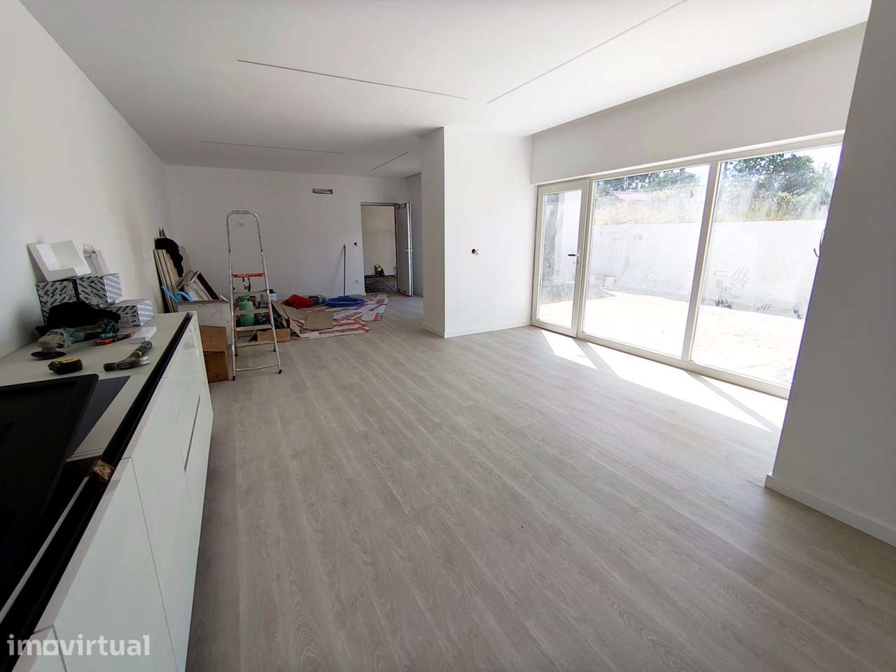 Moradia T4 Térrea Nova - Grande imagem: 5/24