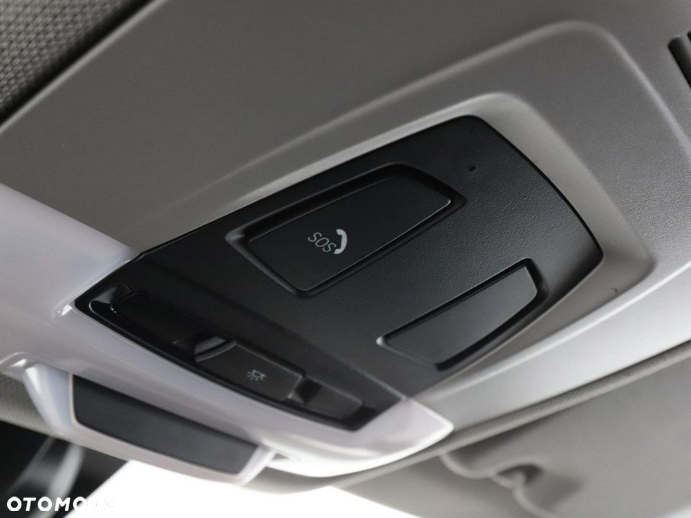 BMW Seria 2 218d Advantage - 34