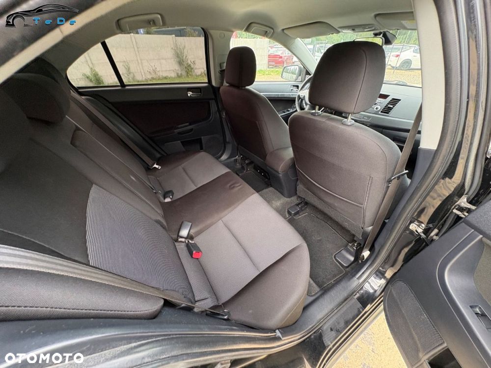 Mitsubishi Lancer 1.8 Clear Tec CVT Plus - 29
