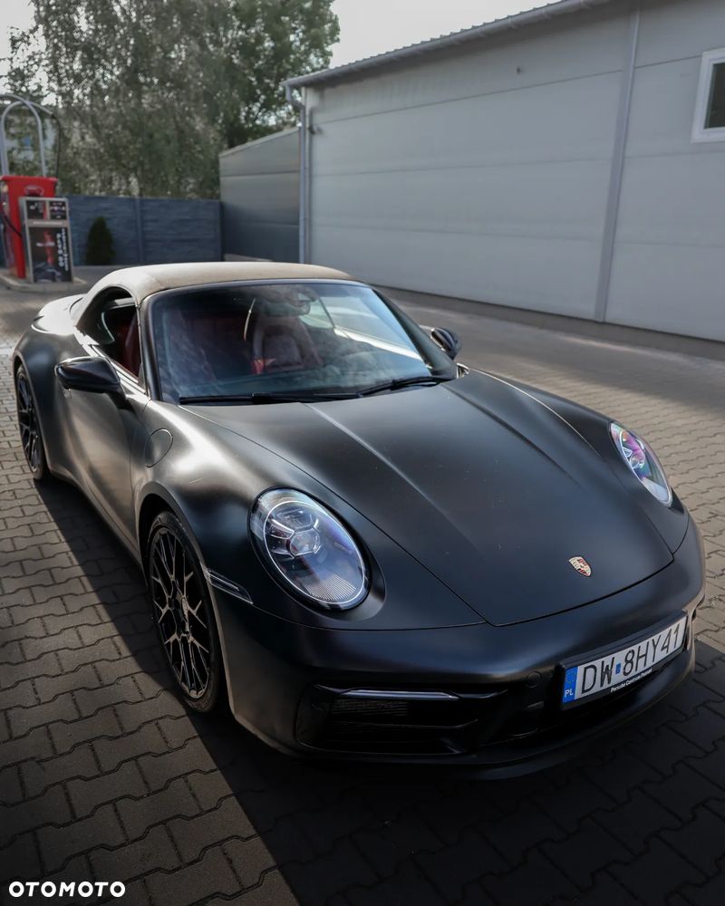 Porsche 911 Carrera 4 Cabrio - 3
