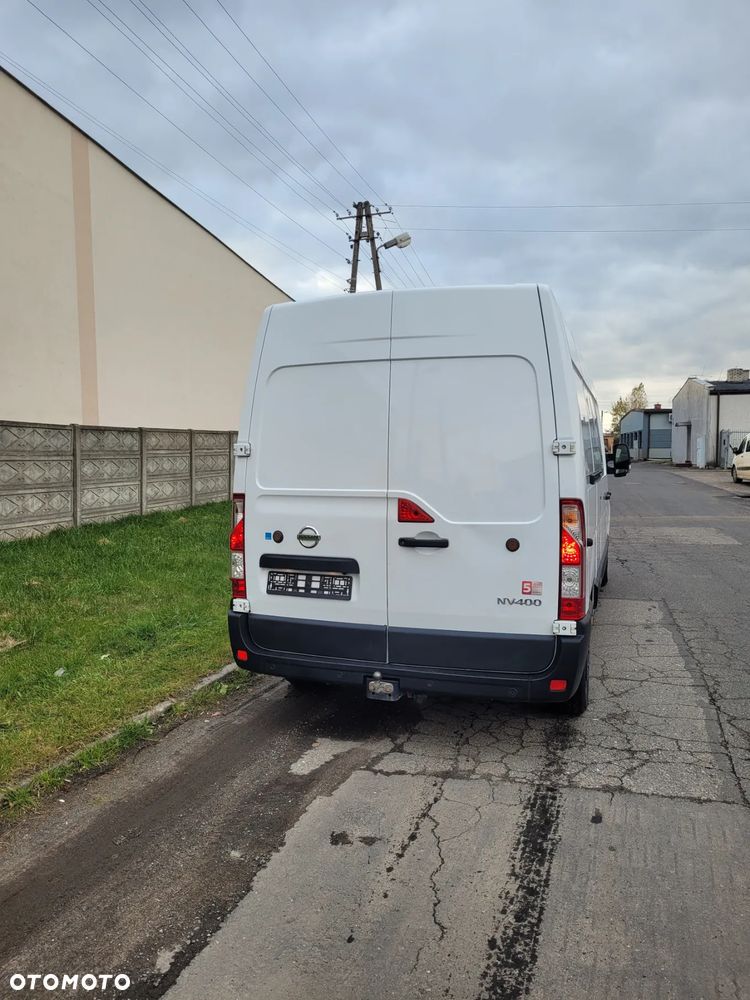 Nissan NV400 - 4