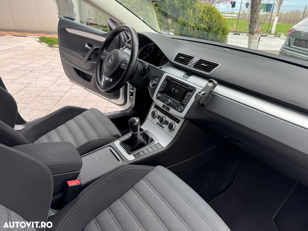 Volkswagen Passat 2.0 TDI BlueMotion Technology Highline - 20