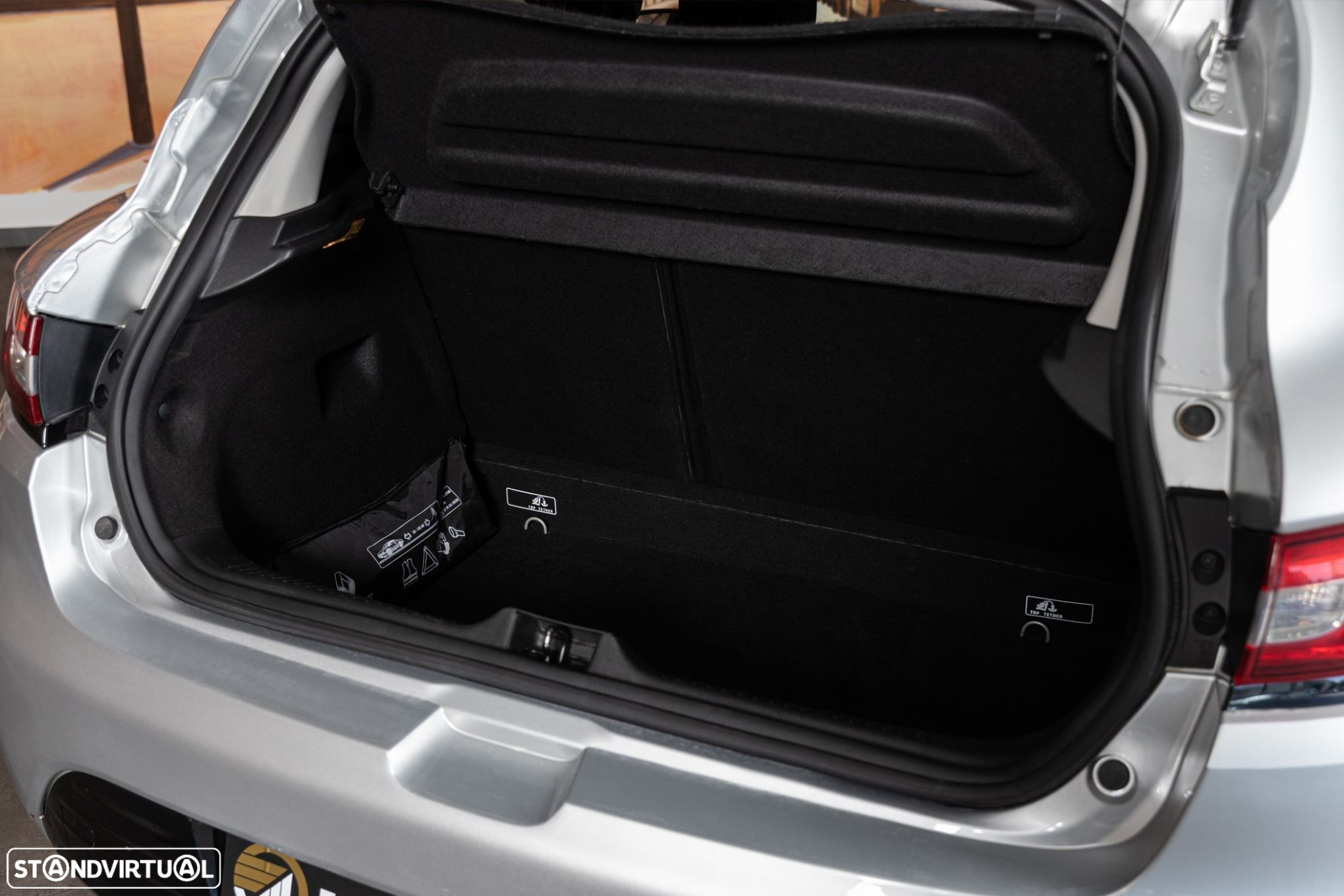 Renault Clio 1.5 dCi Limited - 24