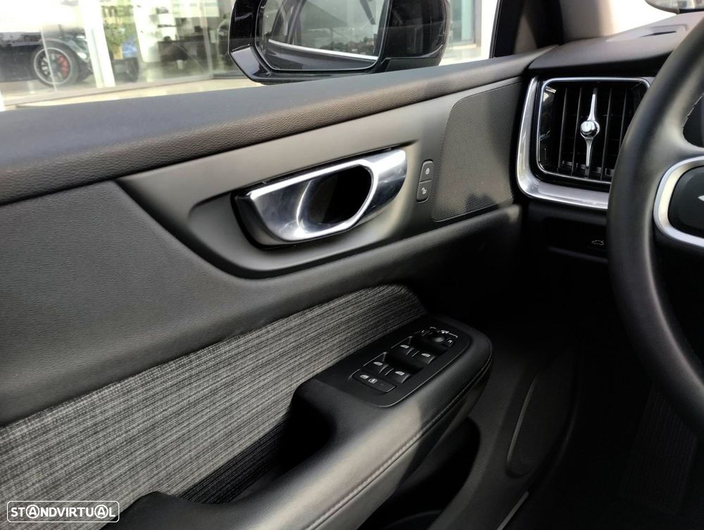 Volvo V60 2.0 T6 AWD TE Core - 9