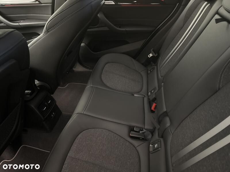 BMW X1 sDrive18i - 20