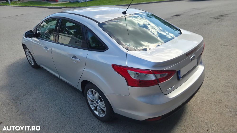 Ford Focus 1.6 TDCI DPF Trend - 13