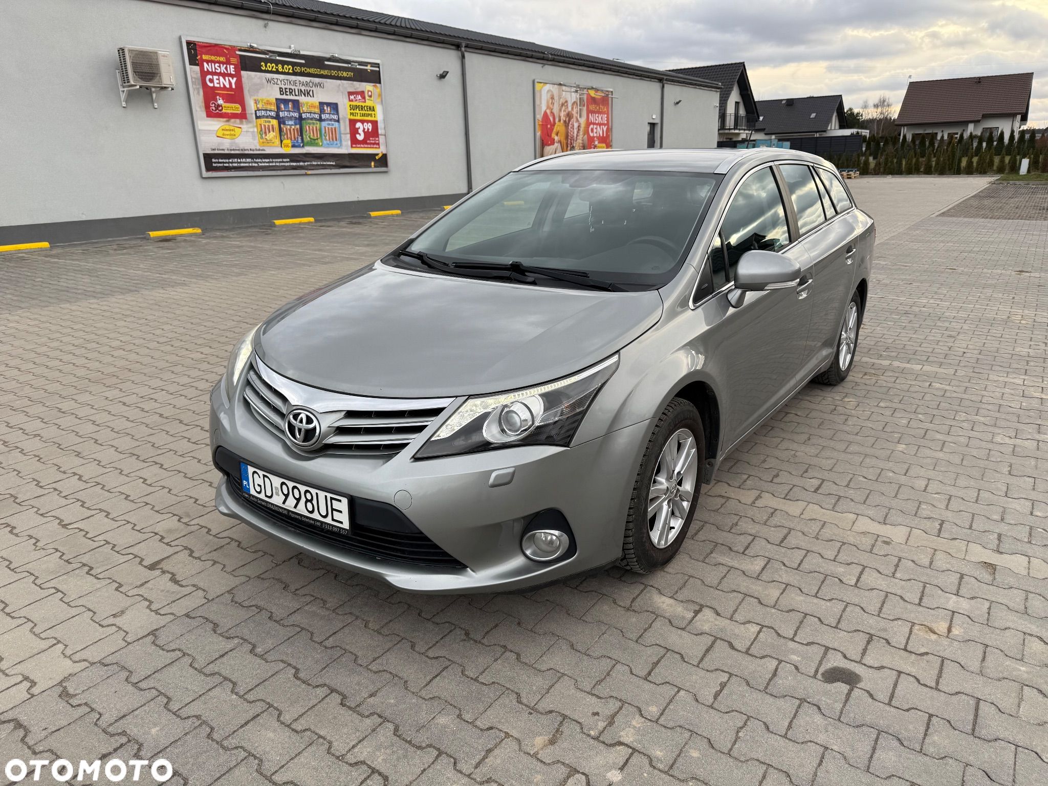 Toyota Avensis - 1