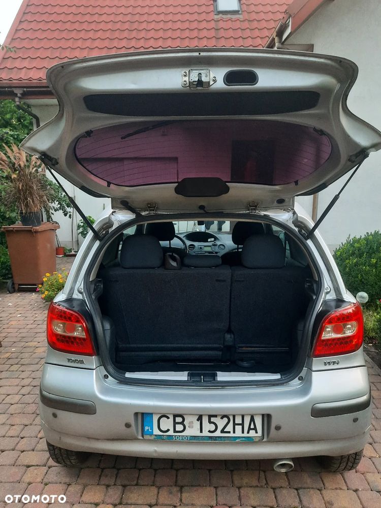 Toyota Yaris 1.3 Luna - 11