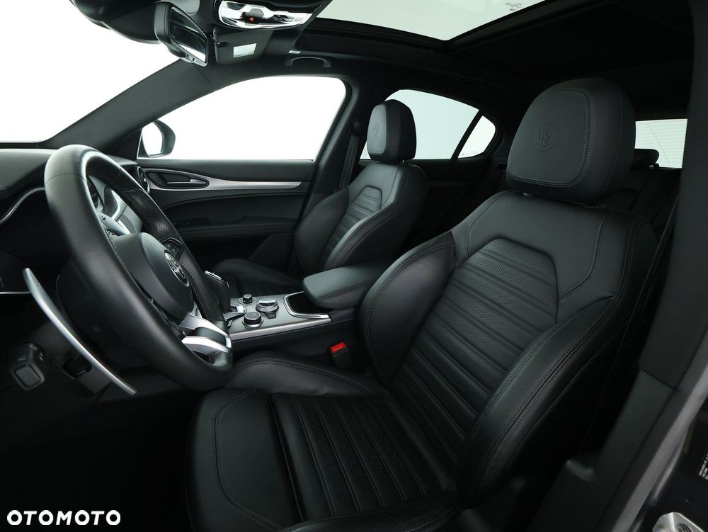Alfa Romeo Stelvio - 27