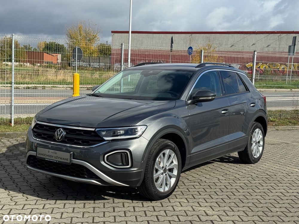 Volkswagen T-Roc 2023 photo 2