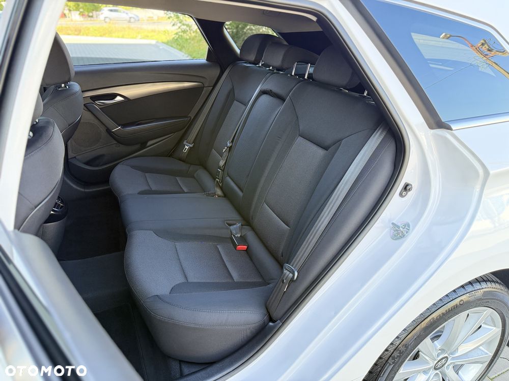 Hyundai i40 Kombi 1.6 Trend - 18