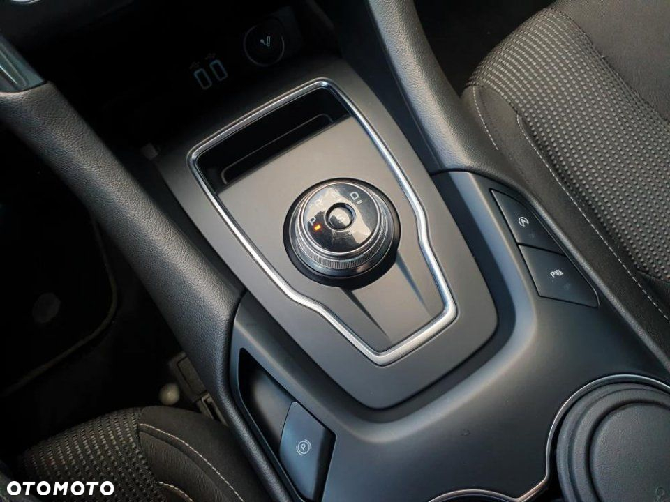 Ford Mondeo - 27