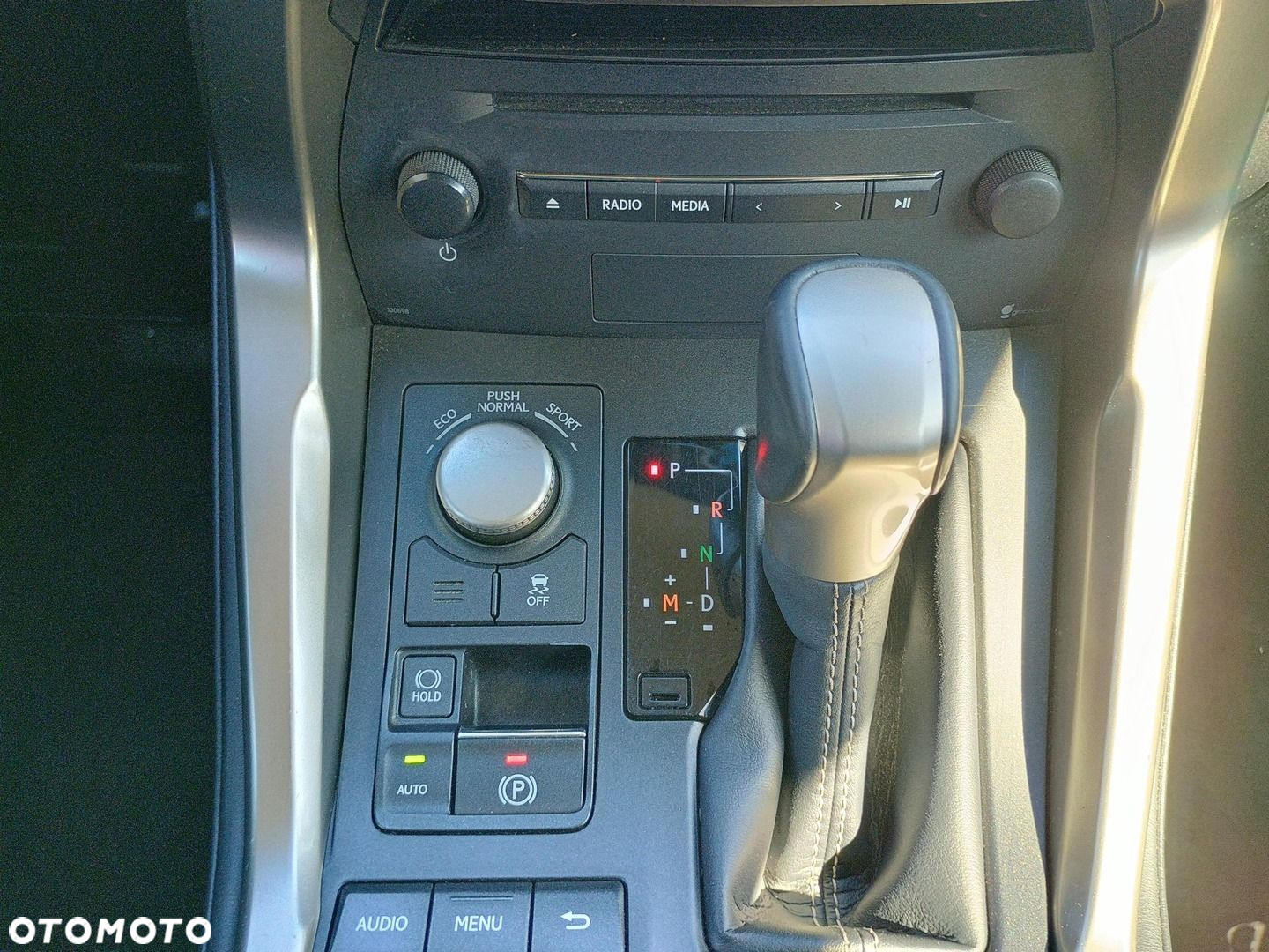 Lexus NX 200t Comfort AWD - 17