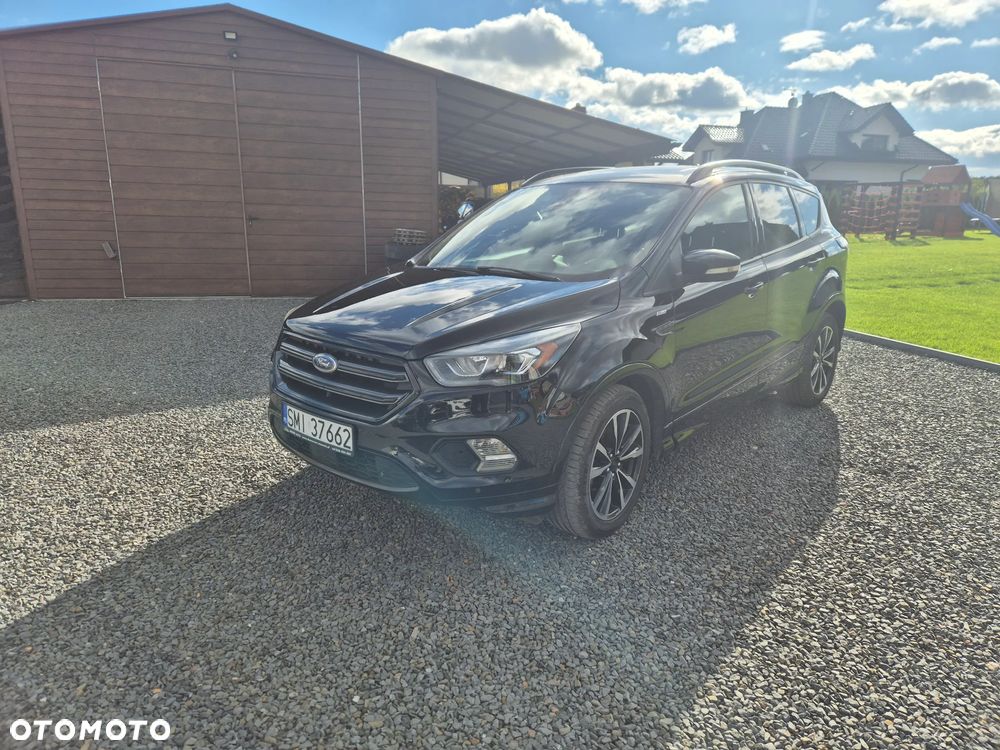 Ford Kuga 1.5 EcoBoost 2x4 ST-Line - 2