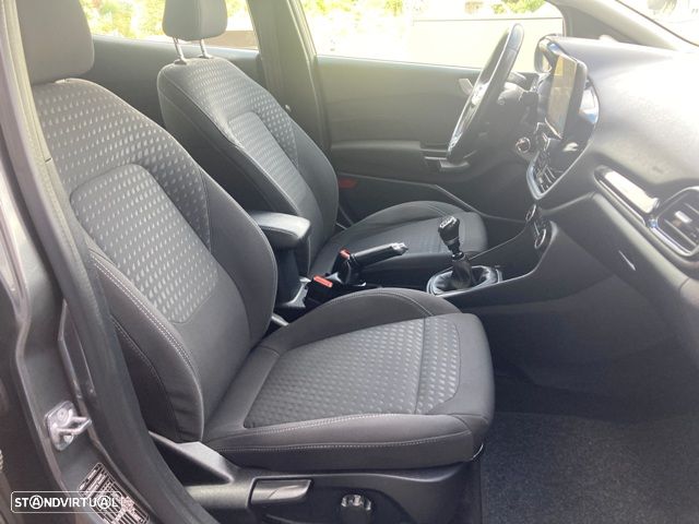 Ford Fiesta 1.0 EcoBoost Hybrid S&S TITANIUM - 31