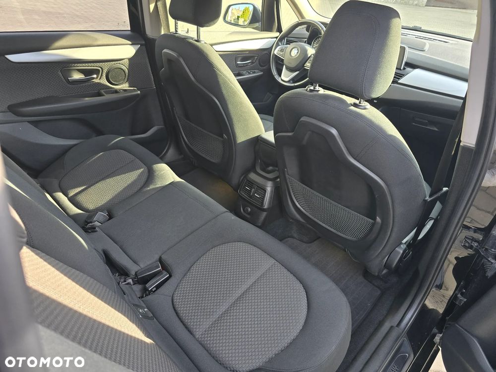BMW Seria 2 218d Sport-Aut Advantage - 22