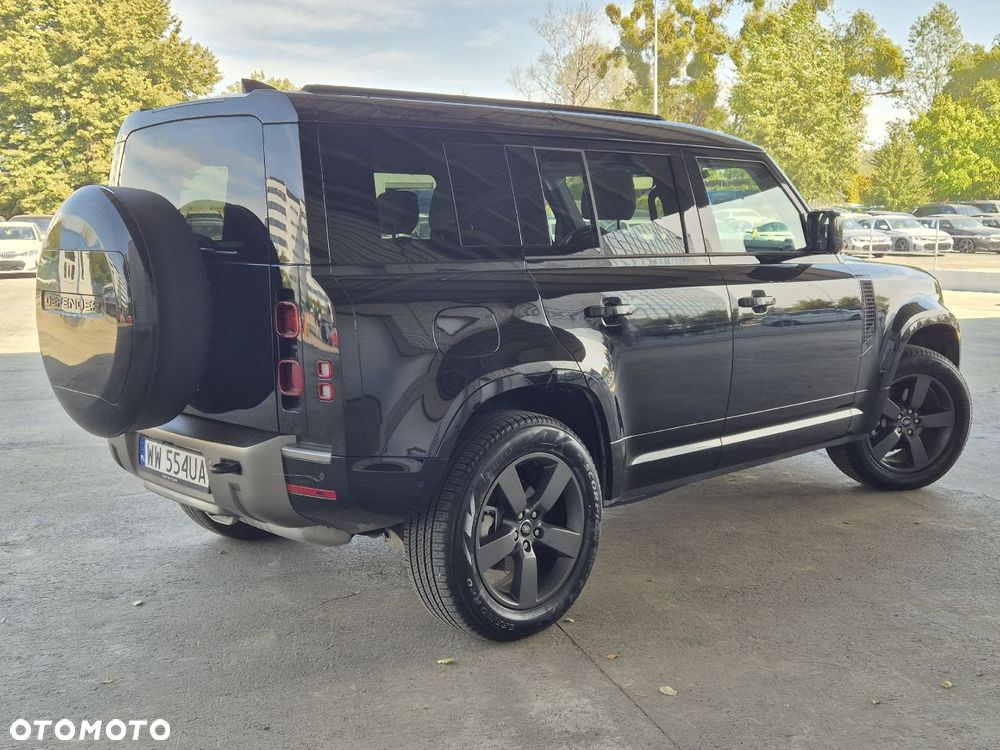 Land Rover Defender 110 D250 X-Dynamic SE - 5