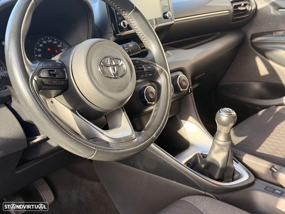 Toyota Yaris 1.0 VVT-i Comfort Plus - 12