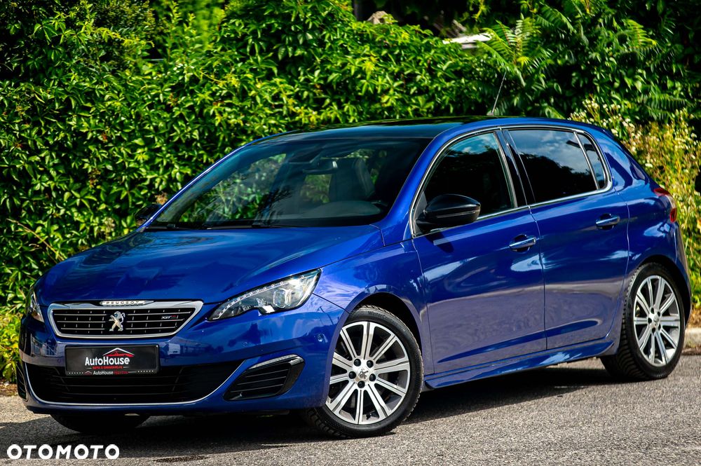 Peugeot 308 - 8
