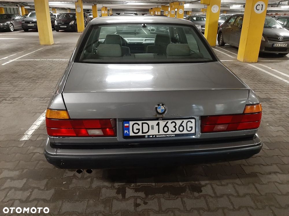BMW Seria 7 730i - 17