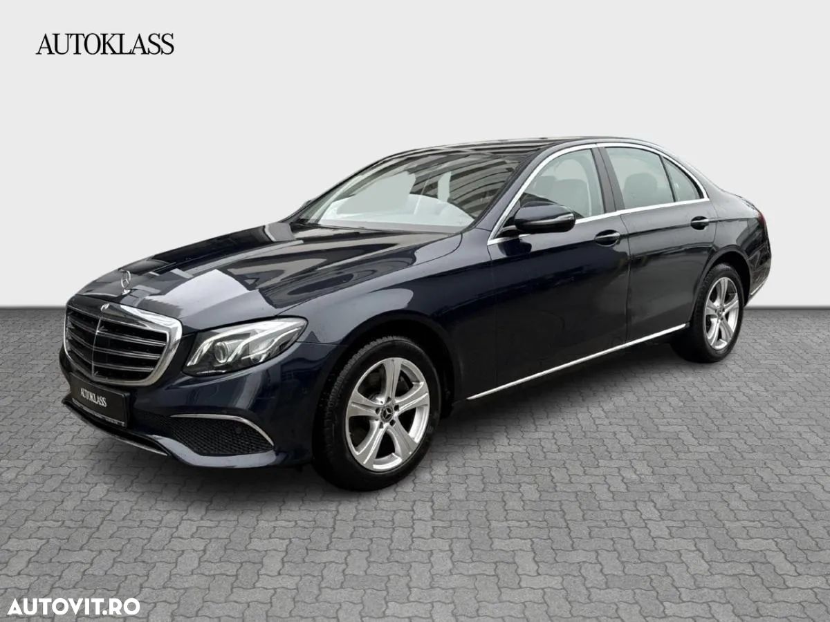 Mercedes-Benz E 220 d 4MATIC Aut. - 1
