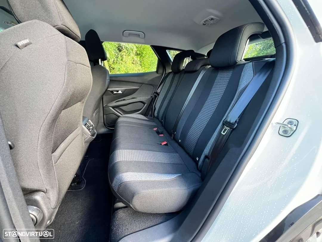Peugeot 3008 PureTech 130 Stop & Start GPF Active Pack - 25