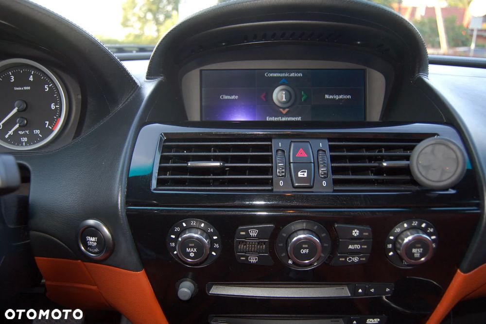 BMW Seria 6 650 i - 12