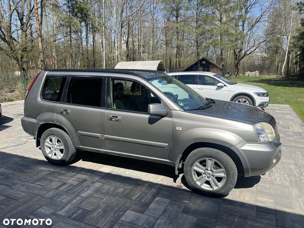 Nissan X-Trail 2.2 dCi Elegance - 8
