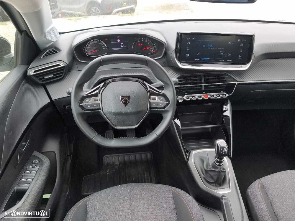 Peugeot 208 1.2 PureTech SE Style - 12