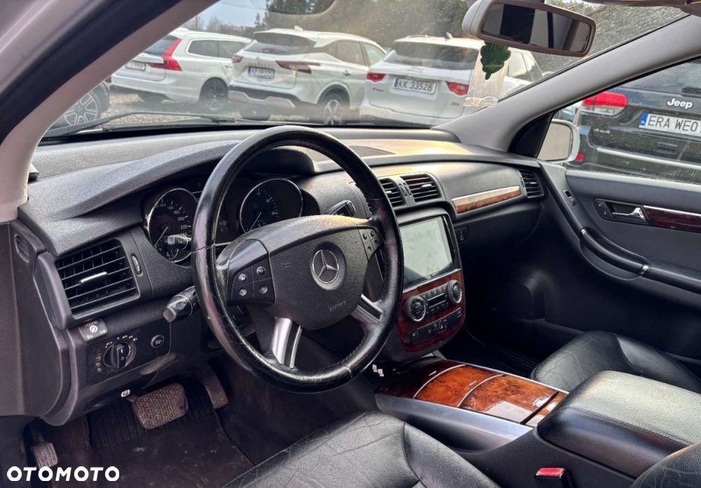 Mercedes-Benz Klasa R - 9