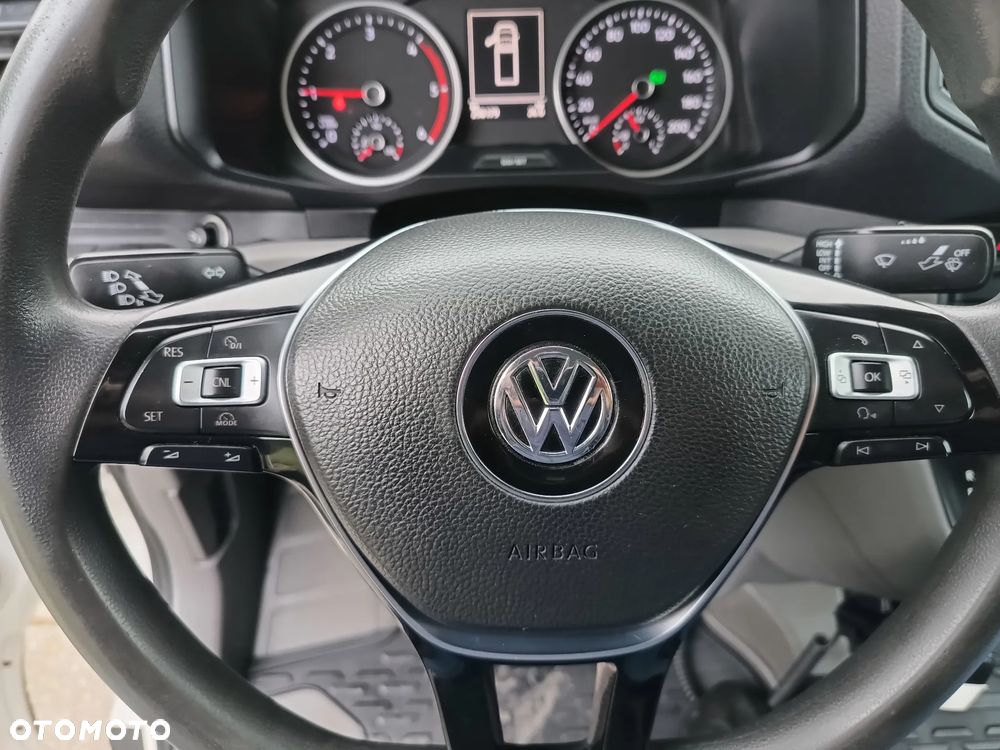 Volkswagen Crafter KONTENER+ winda ZEPRO (750kg) 2.0 diesel 177kM automat 2017 rok - 29