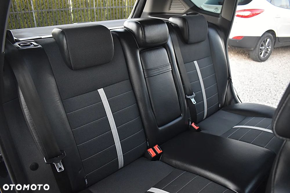 Ford Kuga 2.0 TDCi 4x4 Titanium - 20