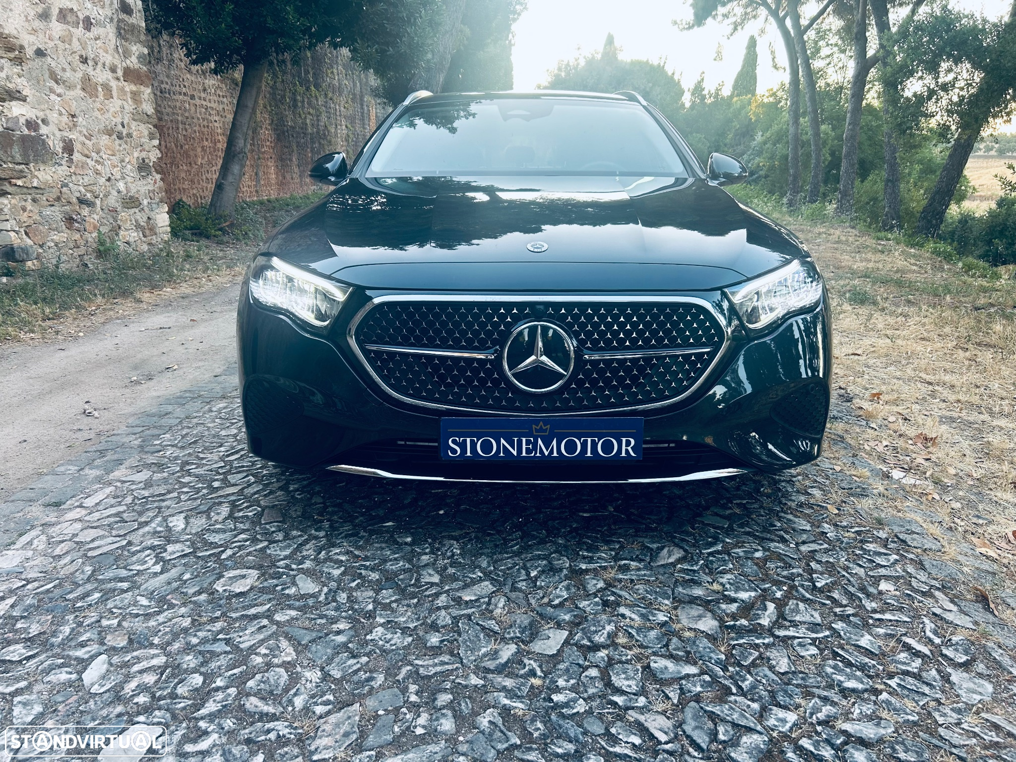 Mercedes-Benz E 300 e Avantgarde - 2