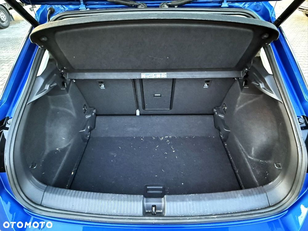 Volkswagen T-Roc - 32