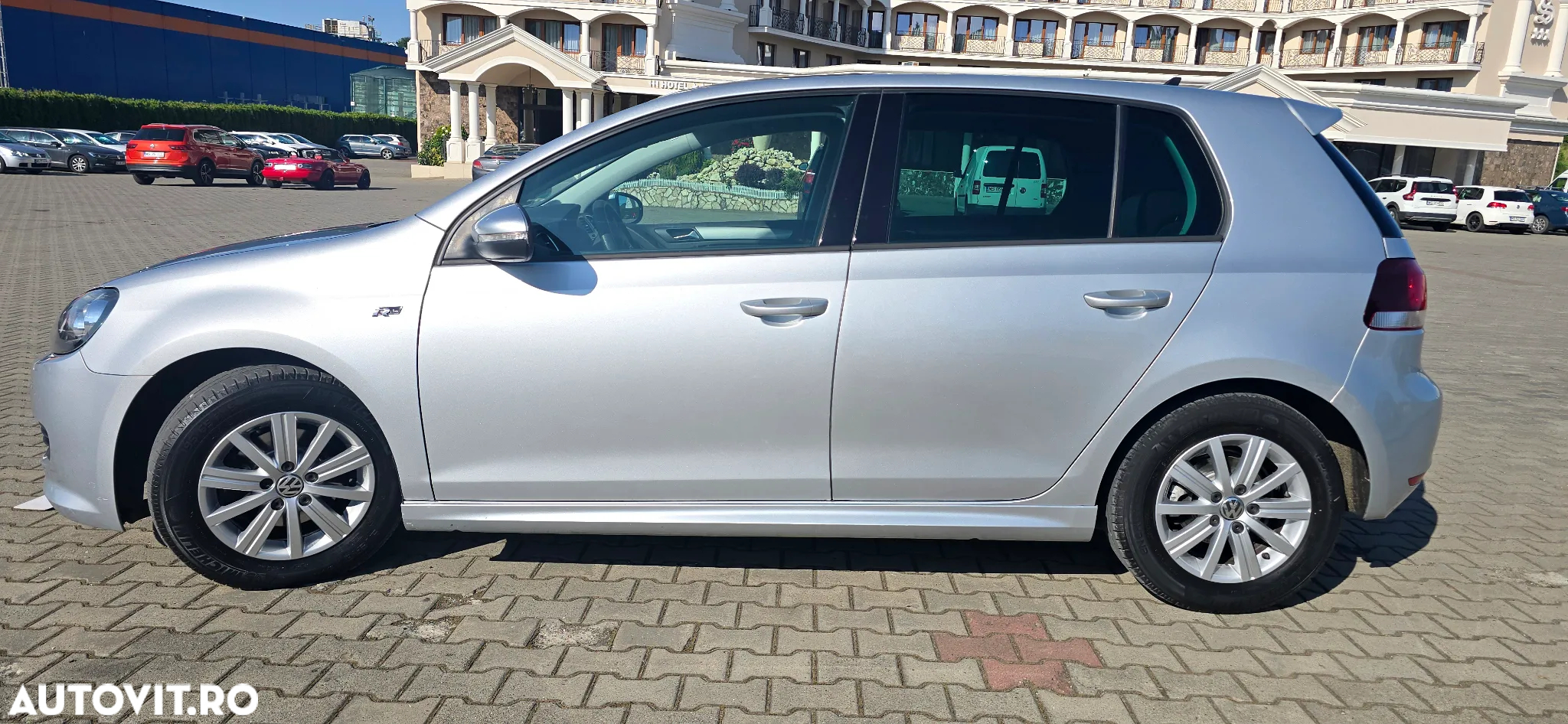 Volkswagen Golf - 2